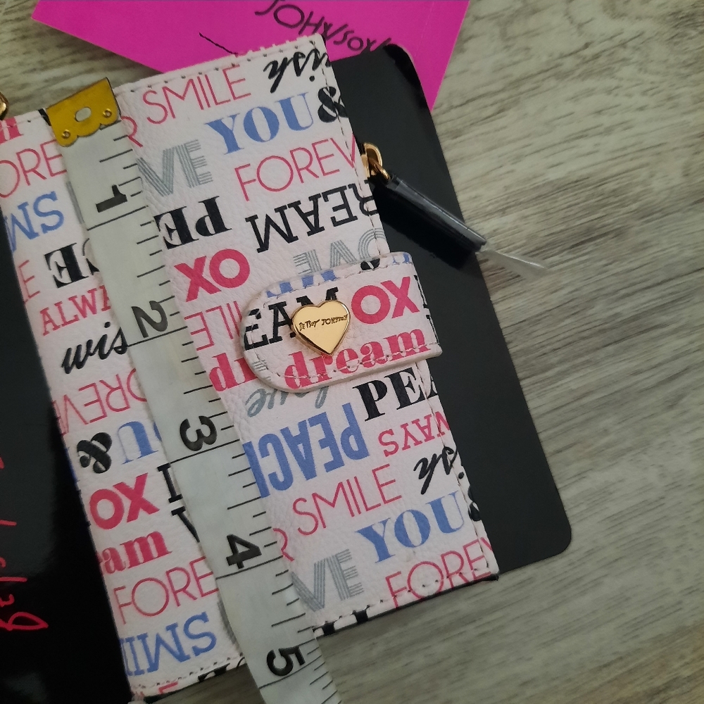 Betsey Johnson Wallet - Picture 5 of 7